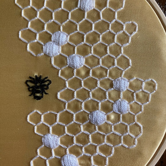 Honeycomb Bee Embroidery - 6” Hoop - Picture 3 of 4